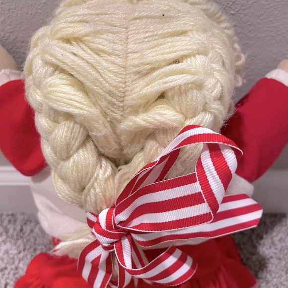 Cabbage Patch Doll - Picture 3 of 10